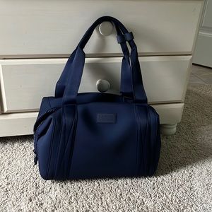 Carryall duffel bag